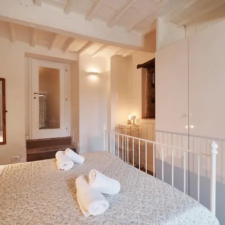 Romantico Rifugio - Centro Storico Apartment *