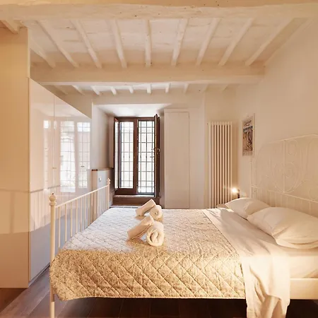 Romantico Rifugio - Centro Storico Apartment *